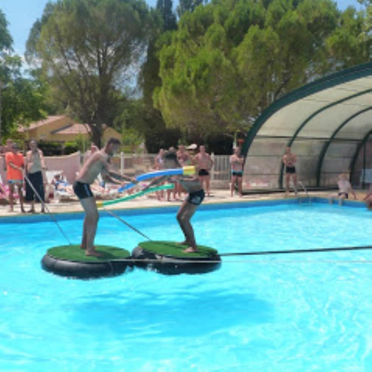 Отель Camping La Vidaresse Sainte-Anastasie-sur-Issole Экстерьер фото